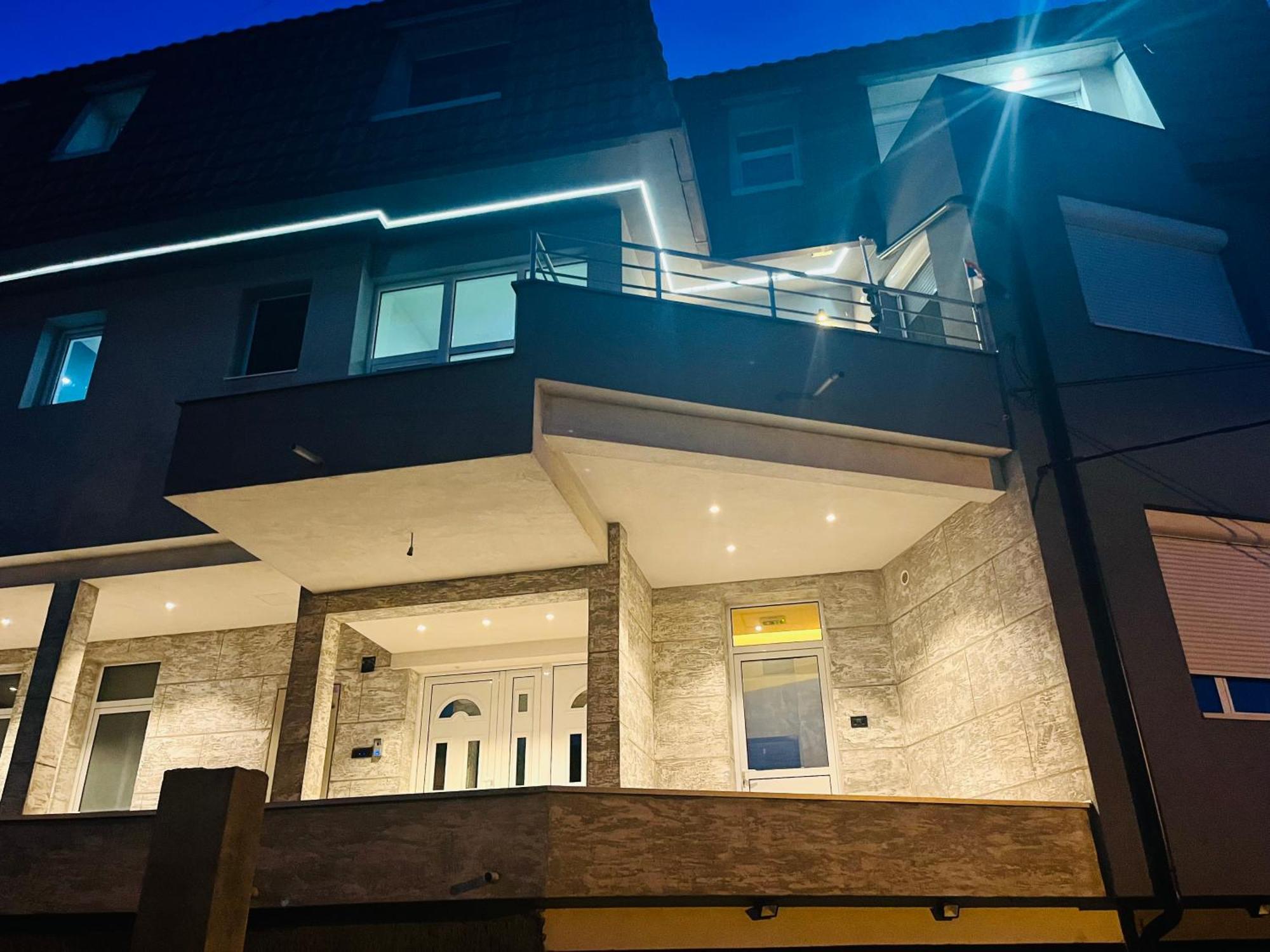 Magic M Apartment Mali Mokri Lug ภายนอก รูปภาพ