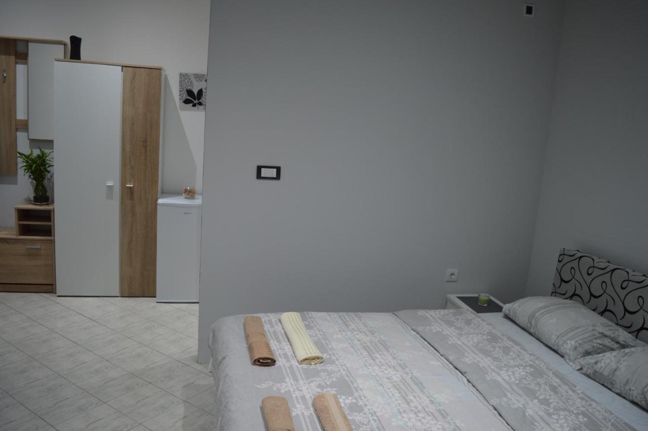 Magic M Apartment Mali Mokri Lug ภายนอก รูปภาพ
